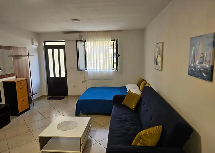Studio Apartment Blue Dream